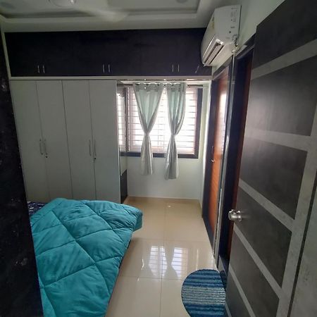 Nirvana Homestays Haiderabad Buitenkant foto